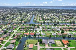 Picture of 516 SE 20Th Pl, Cape Coral, FL 33990