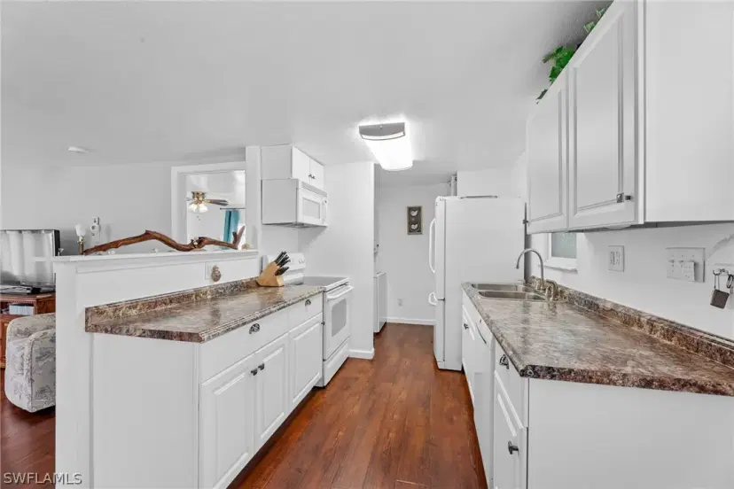 Picture of 548 Palmer Blvd, North Fort Myers FL 33903