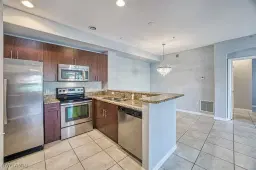 Picture of 13190 Bella Casa Cir 144, Fort Myers, FL 33966