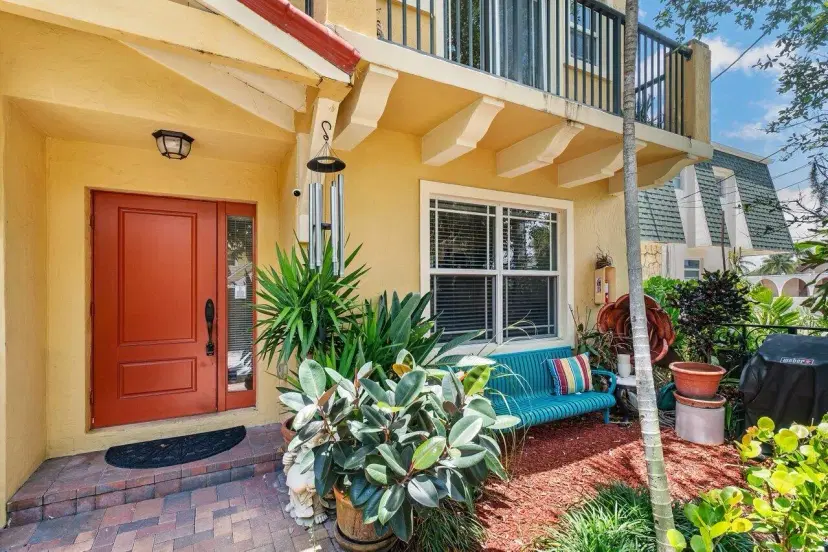 Picture of 218 S Federal Highway 1, Lake Worth Beach FL 33460
