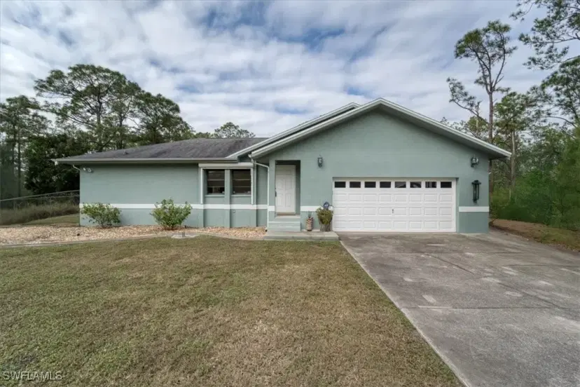 Picture of 1219 Glenn Ave, Lehigh Acres FL 33972