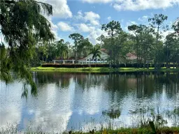 Picture of 5716 Deauville Cir I-104, Naples, FL 34112