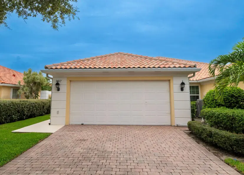 Picture of 997 SW Balmoral Trce Trace, Stuart FL 34997