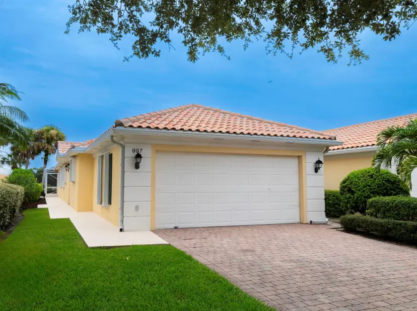 Picture of 997 SW Balmoral Trce Trace, Stuart FL 34997