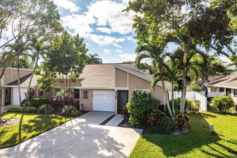 Picture of 8068 Sweetbriar Way, Boca Raton FL 33496