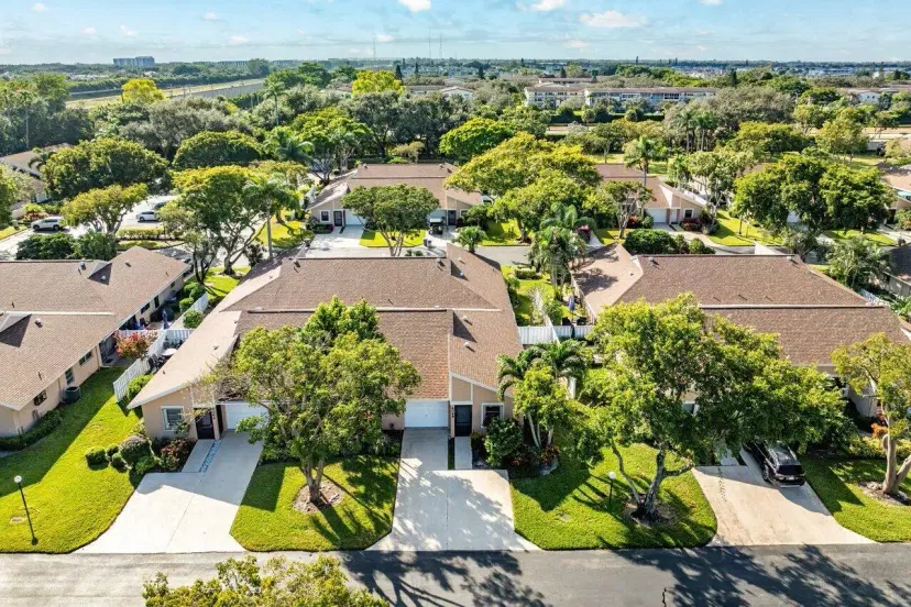 Picture of 8068 Sweetbriar Way, Boca Raton FL 33496