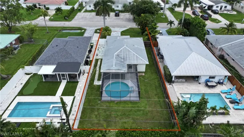 Picture of 744 100Th Ave N, Naples FL 34108
