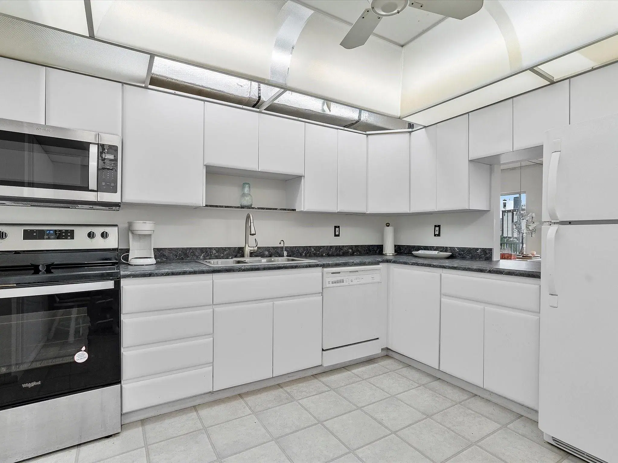 Picture of 200 Diplomat Pkwy 534, Hallandale Beach, FL 33009