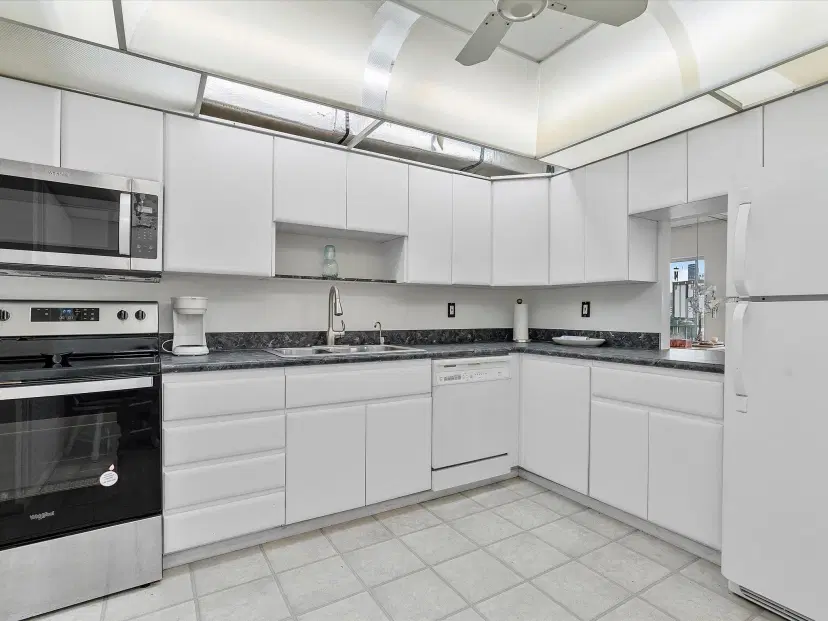 Picture of 200 Diplomat Pkwy 534, Hallandale Beach FL 33009