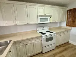 Picture of 9311 Orange Grove Dr 204, Davie, FL 33324