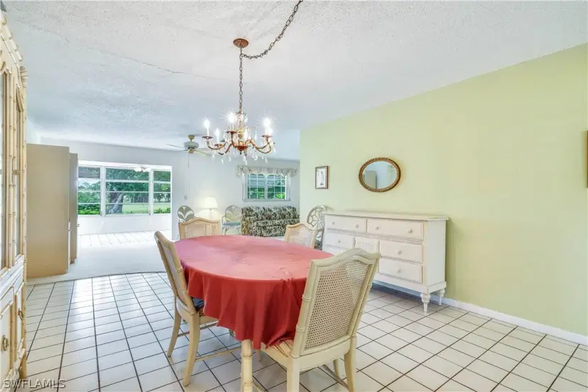 Picture of 6992 Edgewater Cir, Fort Myers FL 33919