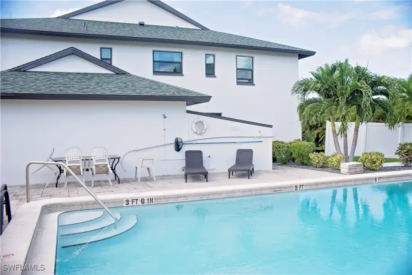 Picture of 1519 Cape Coral Pkwy W 6, Cape Coral FL 33914