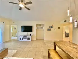 Picture of 230 Sugar Pine Ln 230, Naples, FL 34108