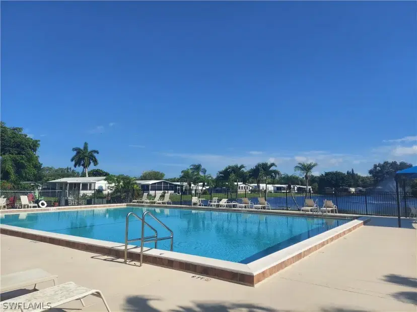 Picture of 276 Grosbeak Ln, Naples FL 34114