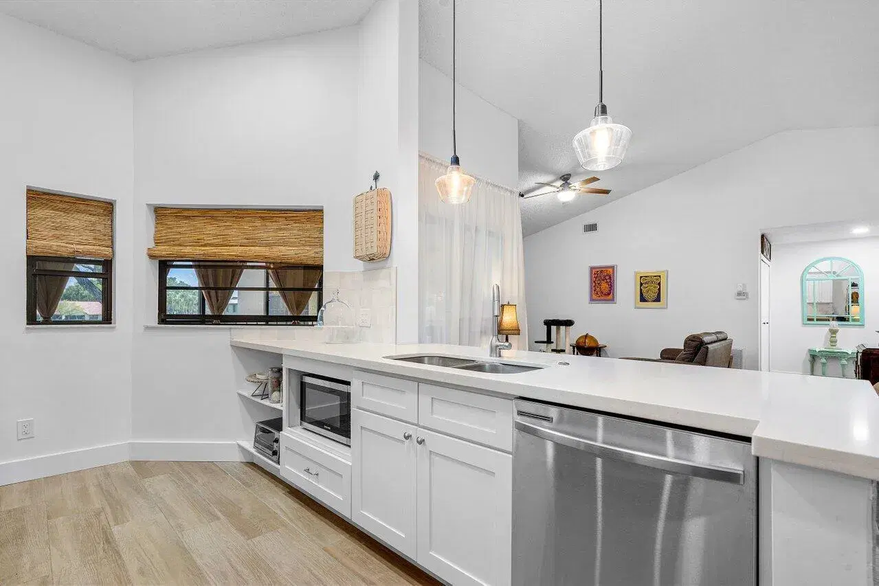 Picture of 6055 Parkwalk Drive, Boynton Beach, FL 33472