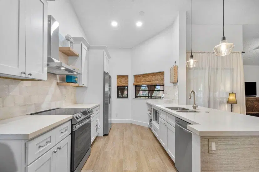 Picture of 6055 Parkwalk Drive, Boynton Beach, FL 33472