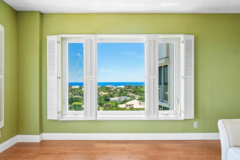 Picture of 555 SE 6Th Avenue 11G, Delray Beach FL 33483