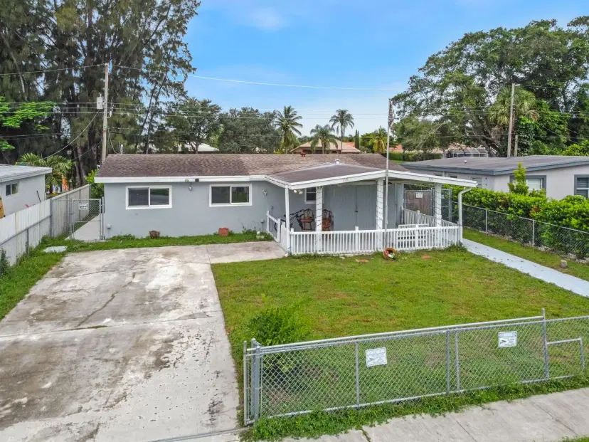 Picture of 735 Hibiscus Drive, Royal Palm Beach FL 33411