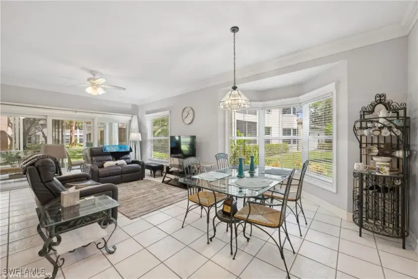 Picture of 200 Diamond Cir 207, Naples FL 34110