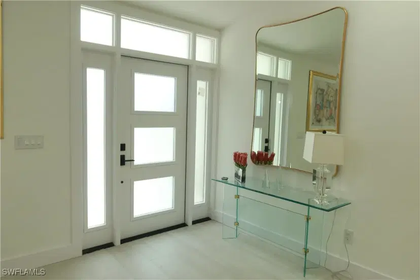 Picture of 181 Briarcliff Ln, Naples FL 34113