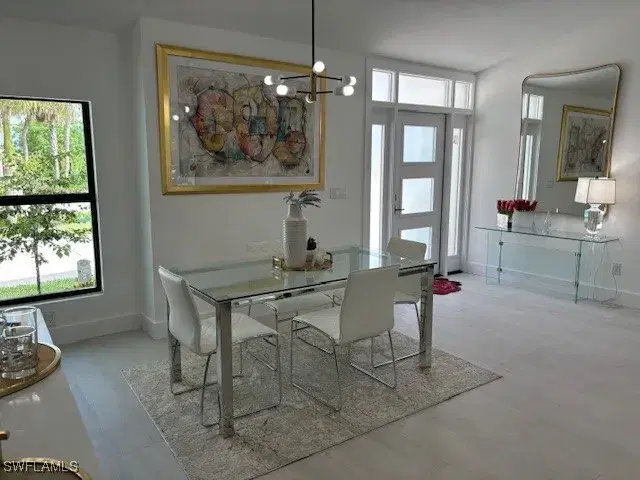 Picture of 181 Briarcliff Ln, Naples FL 34113