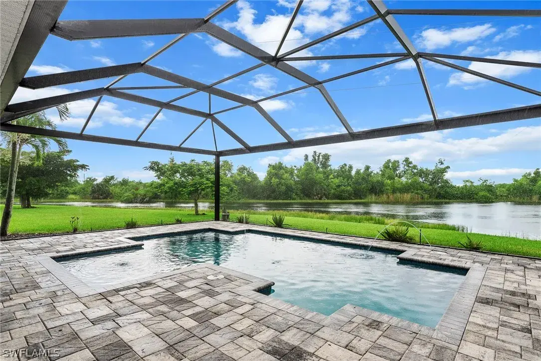 Picture of 931 Golden Pond Ct, Cape Coral, FL 33909