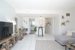 Picture of 864 Courtington Ln 1, Fort Myers, FL 33919