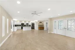 Picture of 3461 Lakeview Dr, Naples, FL 34112