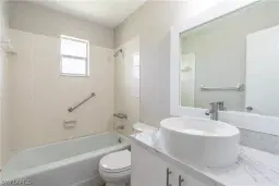 Picture of 3325 Airport Rd N S8, Naples, FL 34105