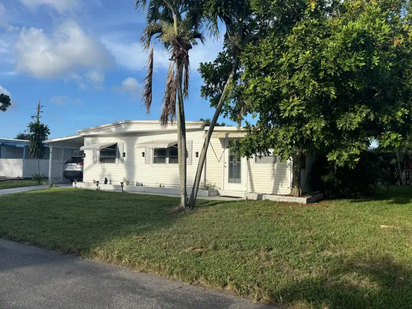Picture of 6358 S Ash Ln, Lake Worth FL 33462
