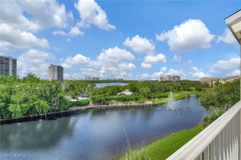 Picture of 380 Horse Creek Dr 401, Naples FL 34110