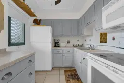 Picture of 2111 NE 1St Court 204, Boynton Beach, FL 33435