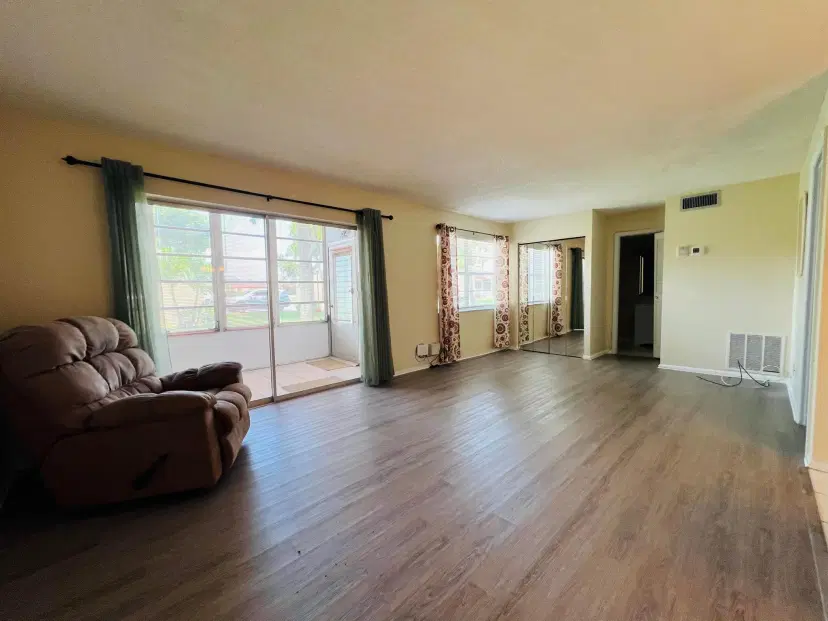 Picture of 145 Lake Evelyn Drive, West Palm Beach FL 33411