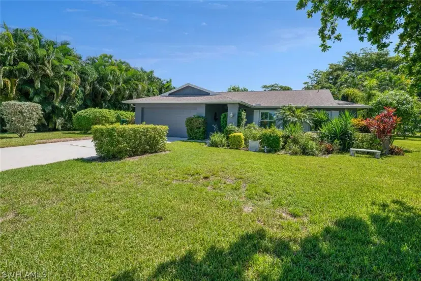 Picture of 4589 Lakewood Blvd, Naples FL 34112