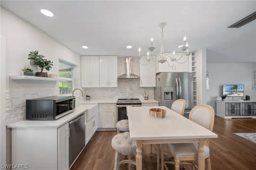 Picture of 27610 Roslin Dr, Bonita Springs FL 34135