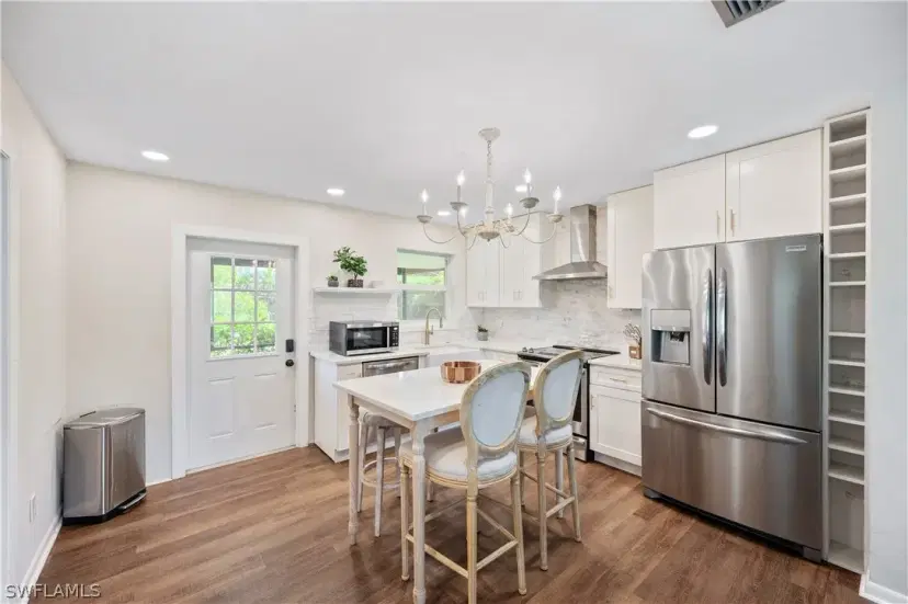 Picture of 27610 Roslin Dr, Bonita Springs FL 34135