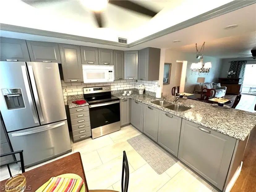 Picture of 2828 Jackson St I-1, Fort Myers FL 33901
