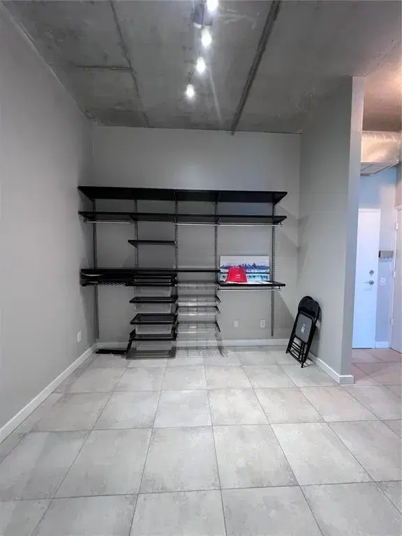 Picture of 3029 NE 188Th St 820, Miami FL 33180