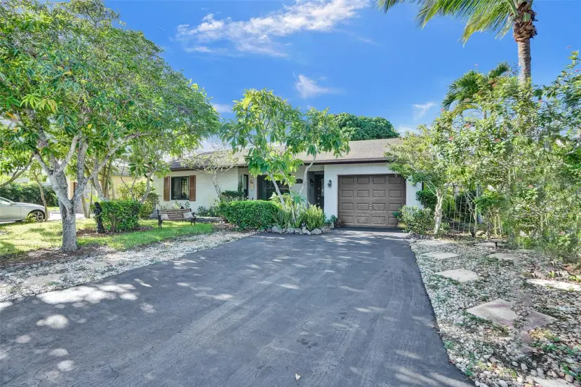 Picture of 9761 NW 24Th St, Coral Springs FL 33065