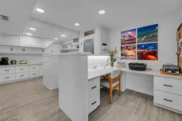 Picture of 900 Broad Ave S 2C, Naples, FL 34102