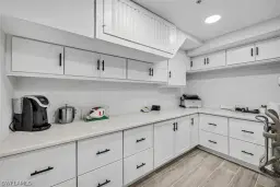 Picture of 900 Broad Ave S 2C, Naples, FL 34102