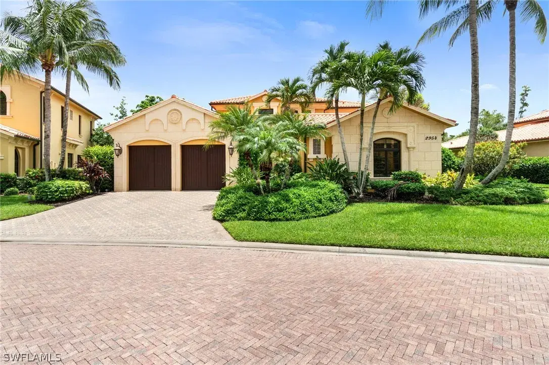 Picture of 2954 Tiburon Blvd E, Naples, FL 34109