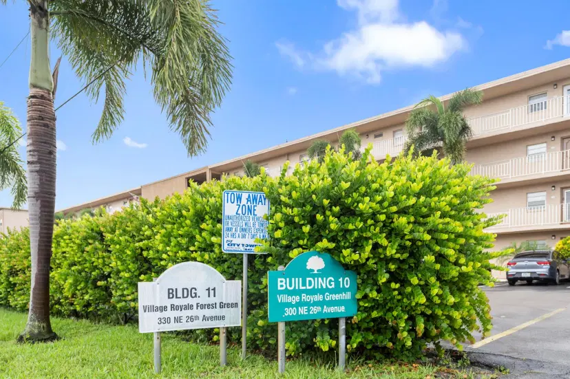 Picture of 300 NE 26Th Avenue 114, Boynton Beach FL 33435