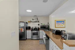 Picture of 300 NE 26Th Avenue 114, Boynton Beach, FL 33435