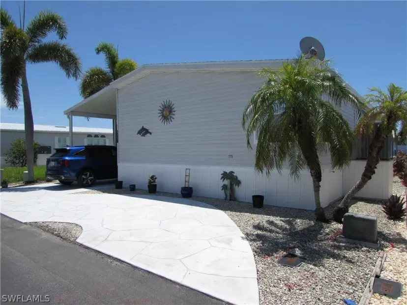 Picture of 3057 Sloop Ln, St. James City FL 33956