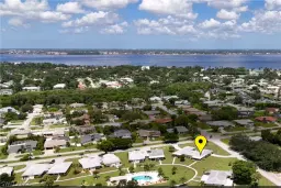 Picture of 1410 Tredegar Dr, Fort Myers, FL 33919