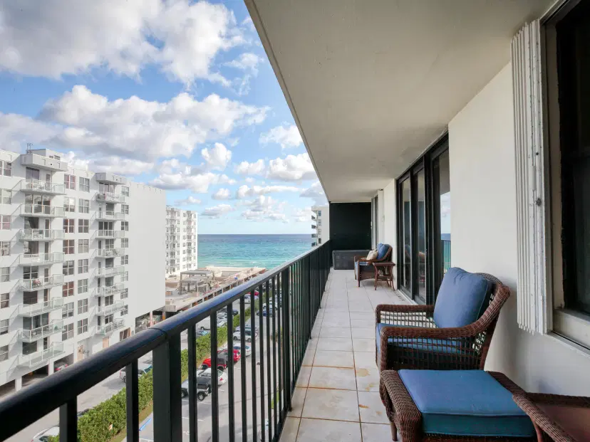 Picture of 3460 S Ocean Boulevard 6110, Palm Beach FL 33480