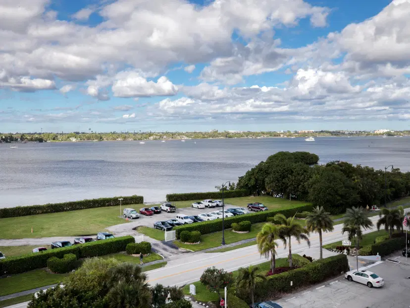 Picture of 3460 S Ocean Boulevard 6110, Palm Beach FL 33480