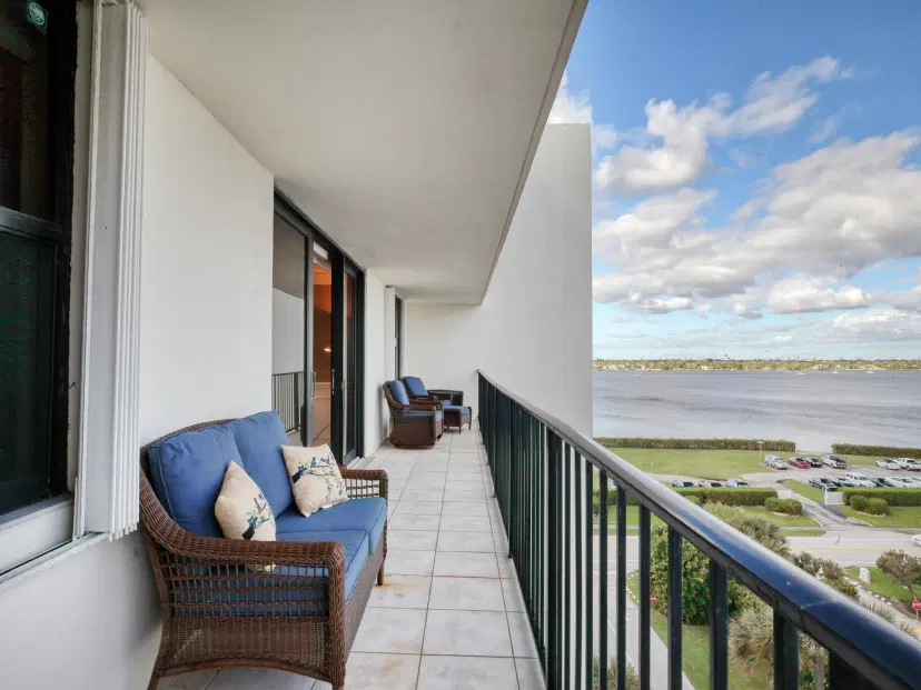 Picture of 3460 S Ocean Boulevard 6110, Palm Beach FL 33480