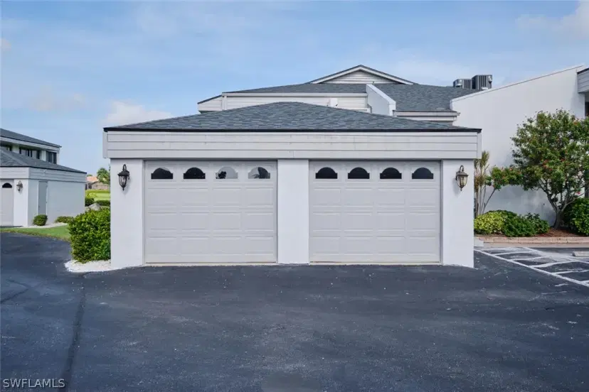 Picture of 16580 Waters Edge Ct 102, Fort Myers FL 33908